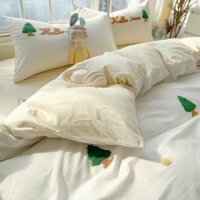 91家纺网 家纺一手货源 找家纺 眠帛家居 2024新款水洗棉奶油小清新毛巾绣四件套早春系列 圣诞树奶油黄