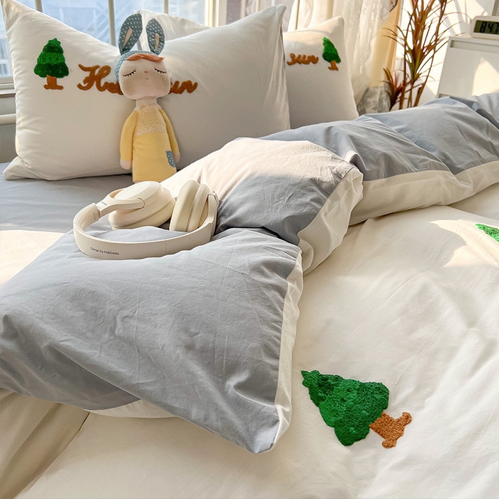 91家纺网 家纺一手货源 找家纺 眠帛家居 2024新款水洗棉奶油小清新毛巾绣四件套早春系列 圣诞树蓝灰