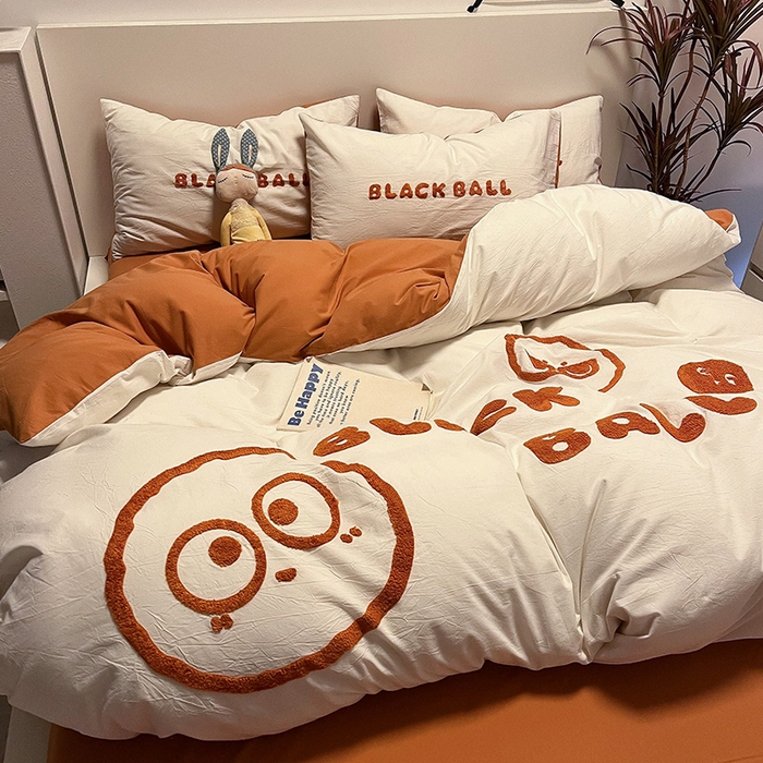 91家纺网 家纺一手货源 找家纺 眠帛家居 2024新款水洗棉毛巾绣四件套-煤球系列 焦糖