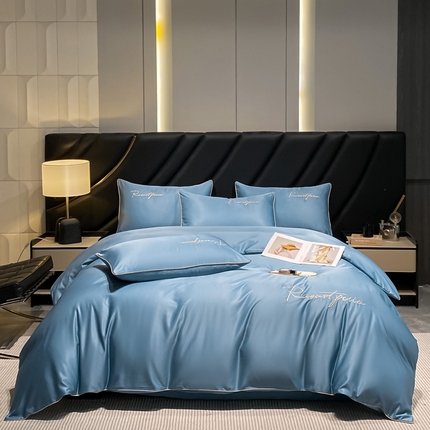 91家纺网 家纺一手货源 找家纺 博纳家纺 2024新款水洗真丝刺绣四件套系列--艾米系列 宾利蓝