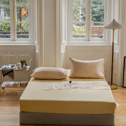 91家纺网 家纺一手货源 找家纺 沐晴家纺 2024新款60兰精天丝纯色双拼单床笠 香槟金