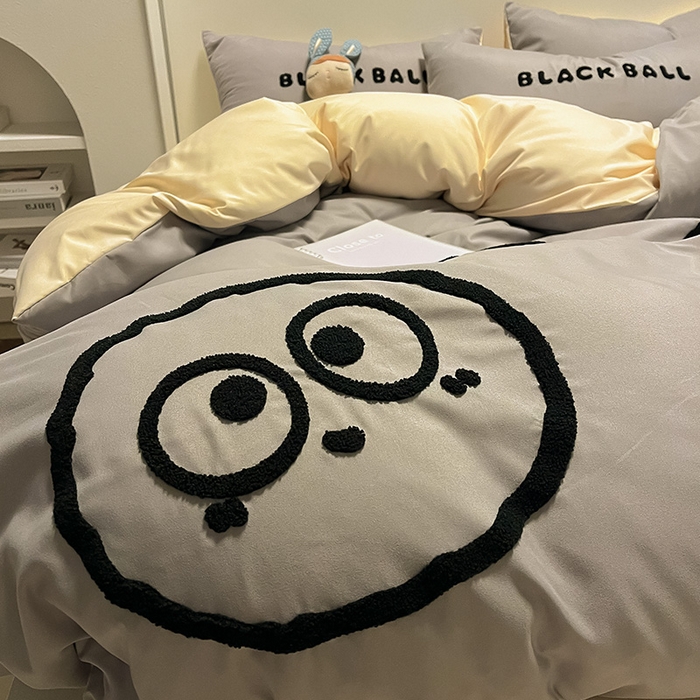 91家纺网 家纺一手货源 找家纺 眠帛家居 2024新款水洗棉毛巾绣四件套-煤球系列 浅灰-奶黄