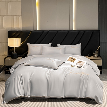 91家纺网 家纺一手货源 找家纺 博纳家纺 2024新款水洗真丝刺绣四件套系列--艾米系列 炫彩银