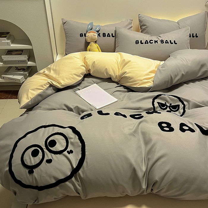 91家纺网 家纺一手货源 找家纺 眠帛家居 2024新款水洗棉毛巾绣四件套-煤球系列 浅灰-奶黄