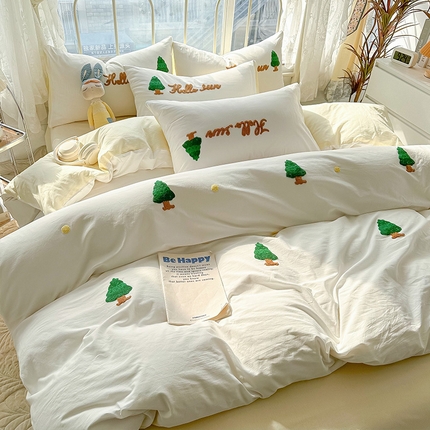 91家纺网 家纺一手货源 找家纺 眠帛家居 2024新款水洗棉奶油小清新毛巾绣四件套早春系列 圣诞树奶油黄