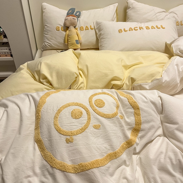 91家纺网 家纺一手货源 找家纺 眠帛家居 2024新款水洗棉毛巾绣四件套-煤球系列 奶黄