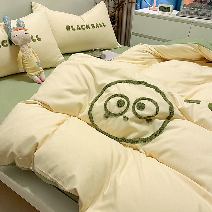 91家纺网 家纺一手货源 找家纺 眠帛家居 2024新款水洗棉毛巾绣四件套-煤球系列 奶黄-果绿