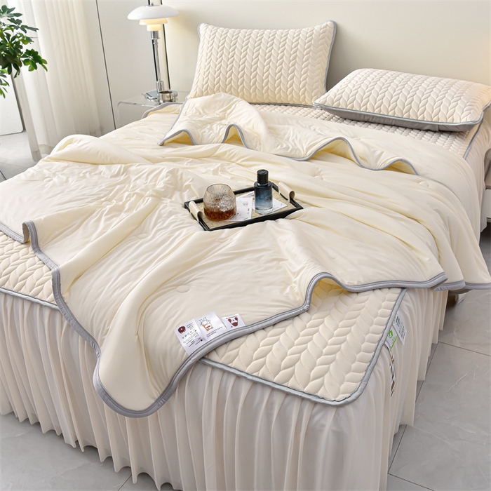 91家纺网 家纺一手货源 找家纺 布卢姆床垫 2025新款A类5mm纯色乳胶凉席床裙梦田系列夏被凉席四件套 梦田-米白