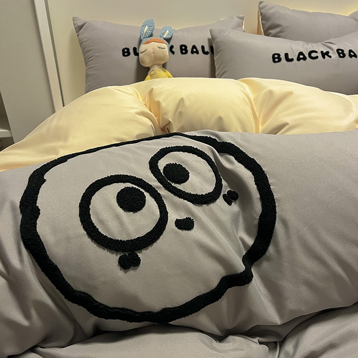 91家纺网 家纺一手货源 找家纺 眠帛家居 2024新款水洗棉毛巾绣四件套-煤球系列 浅灰-奶黄