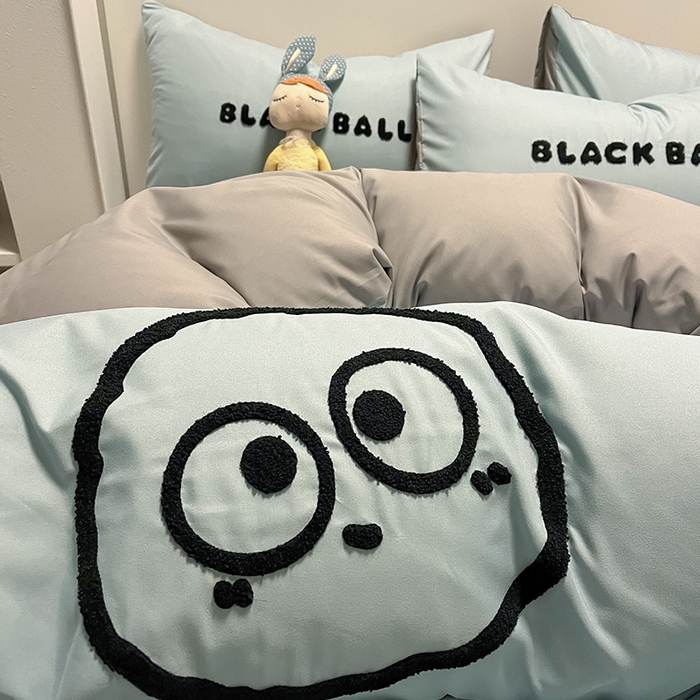 91家纺网 家纺一手货源 找家纺 眠帛家居 2024新款水洗棉毛巾绣四件套-煤球系列 繁星蓝-灰