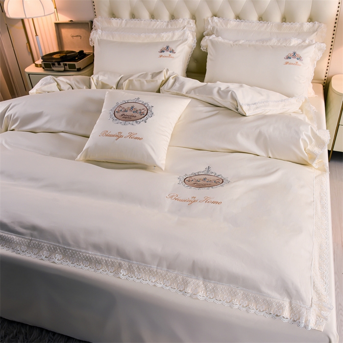 91家纺网 家纺一手货源 找家纺 瑞驰家纺 2024新款长绒棉爱丽丝公主四件套系列  精美法式轻奢风四件套系列 爱丽丝公主-米黄