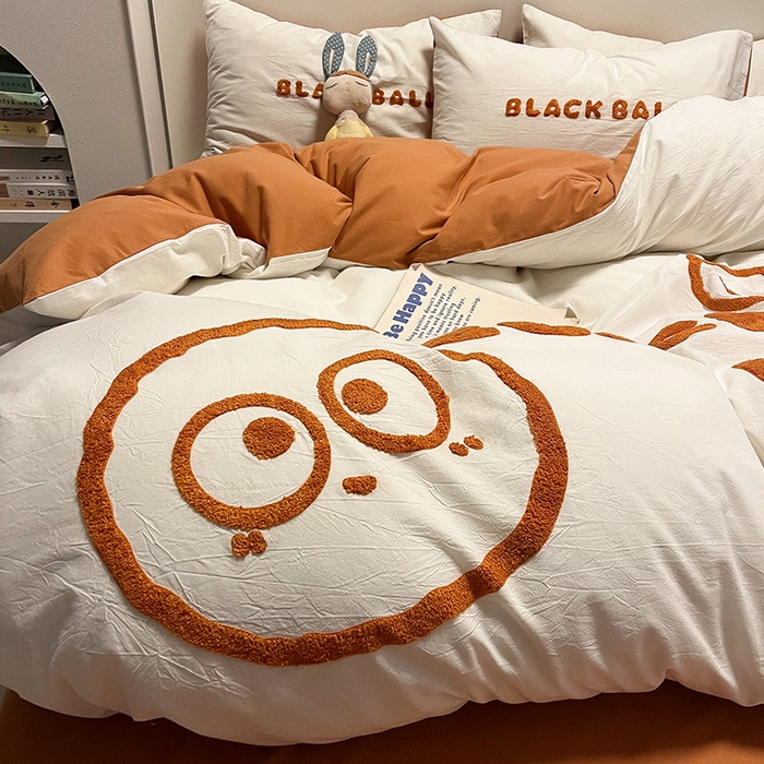 91家纺网 家纺一手货源 找家纺 眠帛家居 2024新款水洗棉毛巾绣四件套-煤球系列 焦糖