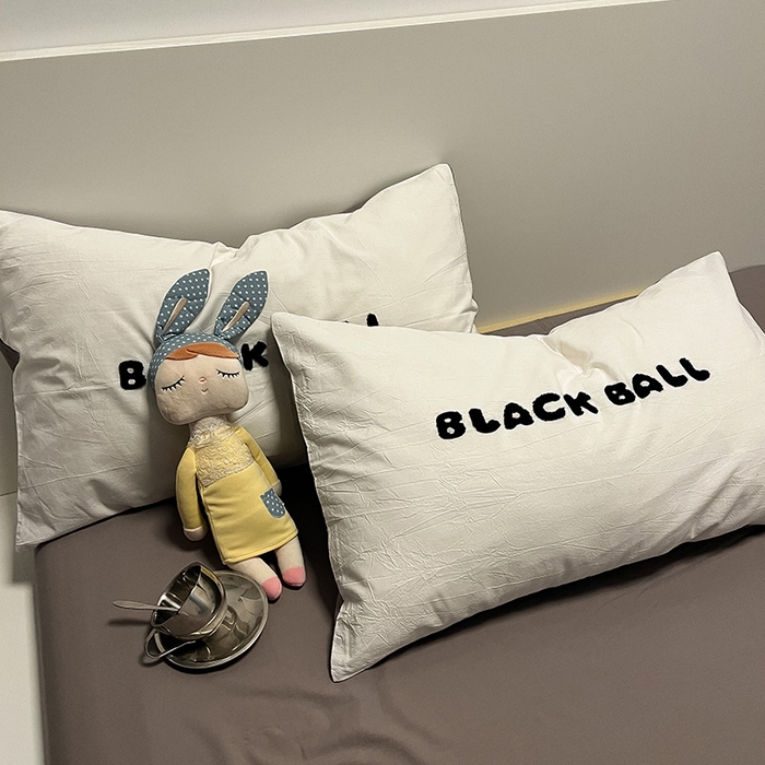 91家纺网 家纺一手货源 找家纺 眠帛家居 2024新款水洗棉毛巾绣四件套-煤球系列 浅灰