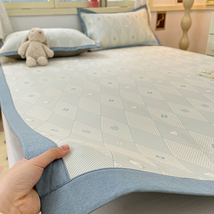 91家纺网 家纺一手货源 找家纺 慕澄 2024新款A类PE提花凉感豆豆复合款凉席 提花豆豆-菱格蓝