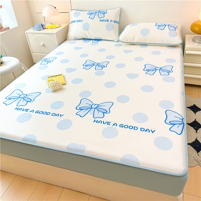 91家纺网 家纺一手货源 找家纺 喜居 2024新款碳光冰丝席床笠款 蓝色心情