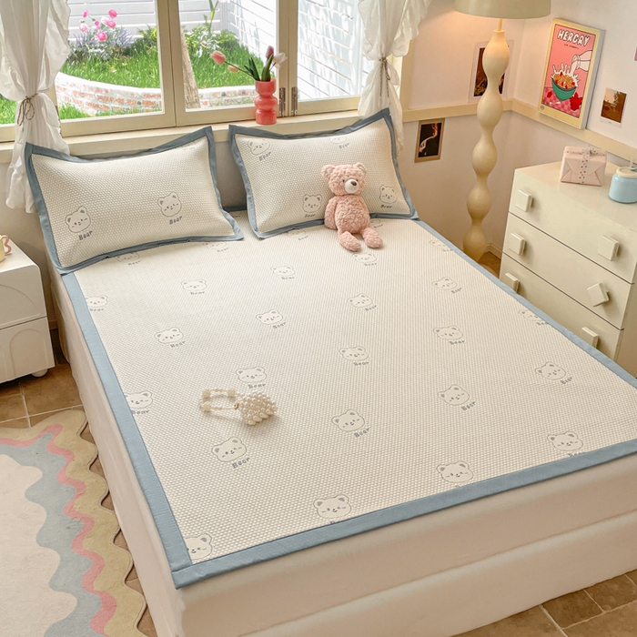 91家纺网 家纺一手货源 找家纺 慕澄 2024新款A类PE提花凉感豆豆复合款凉席 提花豆豆-bear蓝