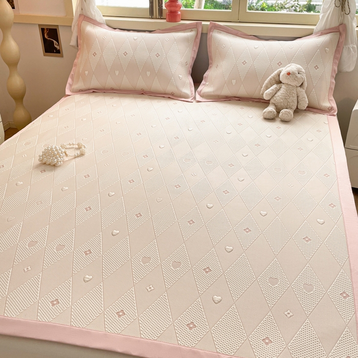 91家纺网 家纺一手货源 找家纺 慕澄 2024新款A类PE提花凉感豆豆复合款凉席 提花豆豆-菱格粉