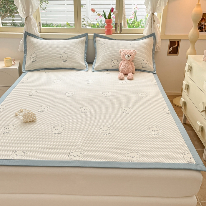 91家纺网 家纺一手货源 找家纺 慕澄 2024新款A类PE提花凉感豆豆复合款凉席 提花豆豆-bear蓝