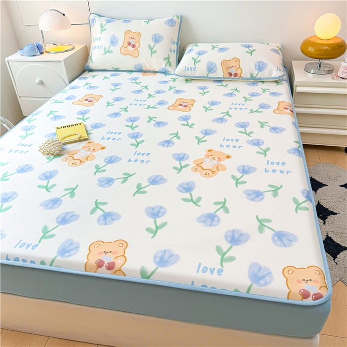 91家纺网 家纺一手货源 找家纺 喜居 2024新款碳光冰丝席床笠款 花丛熊