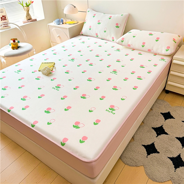 91家纺网 家纺一手货源 找家纺 喜居 2024新款碳光冰丝席床笠款 粉色郁金香