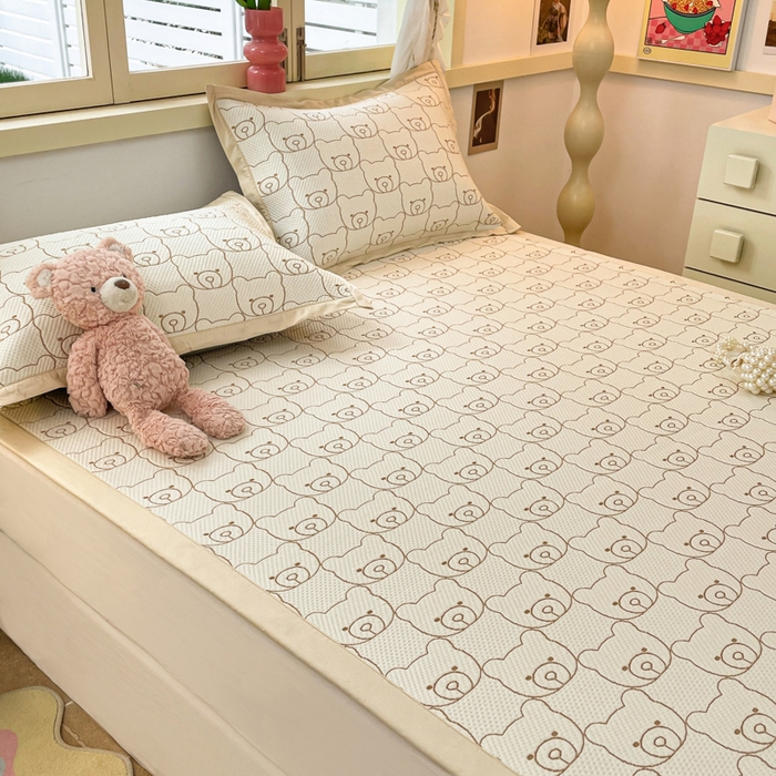 91家纺网 家纺一手货源 找家纺 慕澄 2024新款A类PE提花凉感豆豆复合款凉席 提花豆豆-小熊头-咖