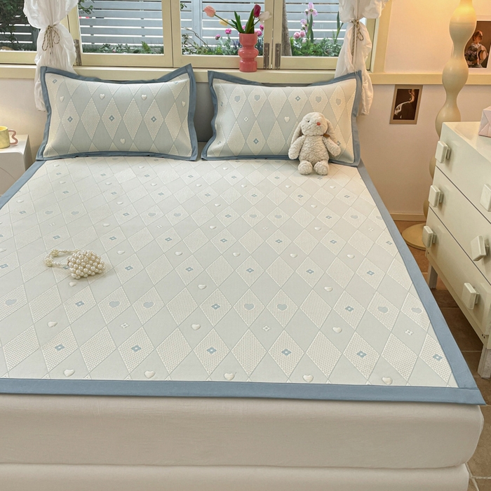 91家纺网 家纺一手货源 找家纺 慕澄 2024新款A类PE提花凉感豆豆复合款凉席 提花豆豆-菱格蓝