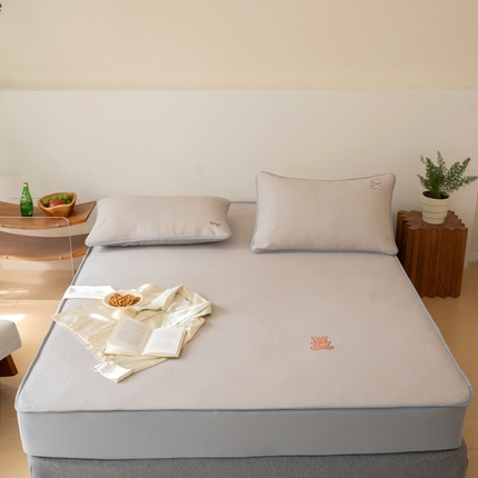 FORTWO家纺原创设计（FOR TWO家纺） 2024新款绣花凉席系列 开心小熊-灰