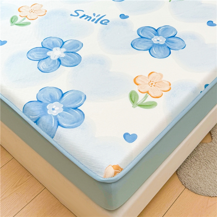 91家纺网 家纺一手货源 找家纺 喜居 2024新款碳光冰丝席床笠款 蓝色花海