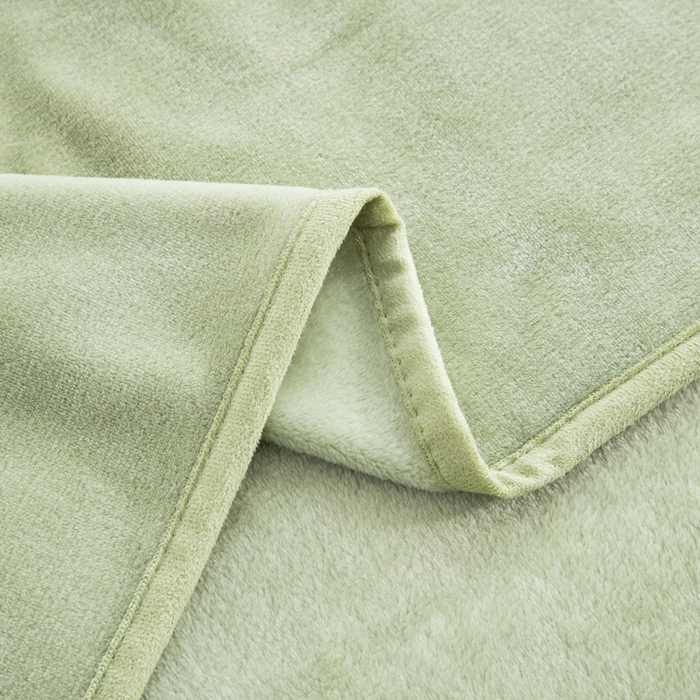 91家纺网 家纺一手货源 找家纺 恋尚羽 2025秋冬爆款印花披肩毯盖毯果绿