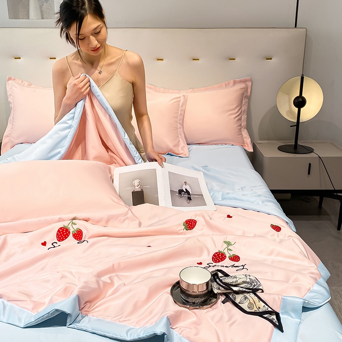 91家纺网 家纺一手货源 找家纺 澳梵 2024新款莫代尔夏被四件套 草莓粉