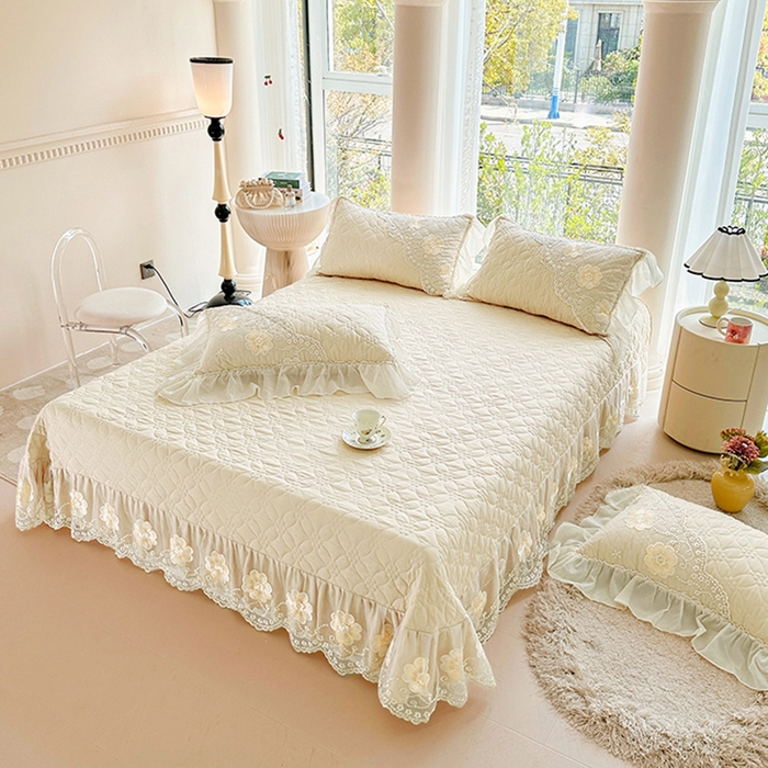 91家纺网 家纺一手货源 找家纺 罗艺轩 2024新款公主风水洗棉全夹棉床盖款三件套-盛宴 盛宴-牛乳白