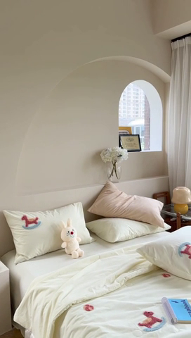 91家纺网 家纺一手货源 找家纺 柚子 2024新款全棉水洗新疆棉夏被四件套 摇摇马