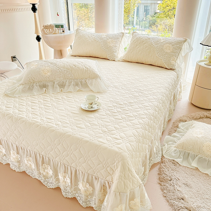 91家纺网 家纺一手货源 找家纺 罗艺轩 2024新款公主风水洗棉全夹棉床盖款三件套-盛宴 盛宴-牛乳白