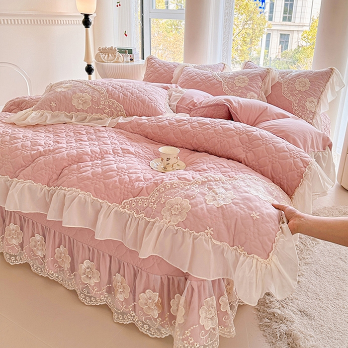 91家纺网 家纺一手货源 找家纺 罗艺轩 2024新款公主风水洗棉全夹棉床盖款四件套-盛宴 盛宴-豆沙