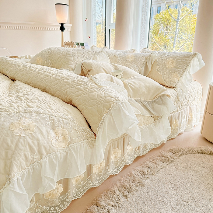 91家纺网 家纺一手货源 找家纺 罗艺轩 2024新款公主风水洗棉全夹棉床盖款四件套-盛宴 盛宴-牛乳白