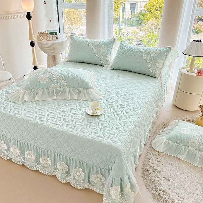 91家纺网 家纺一手货源 找家纺 罗艺轩 2024新款公主风水洗棉全夹棉床盖款三件套-盛宴 盛宴-海盐蓝