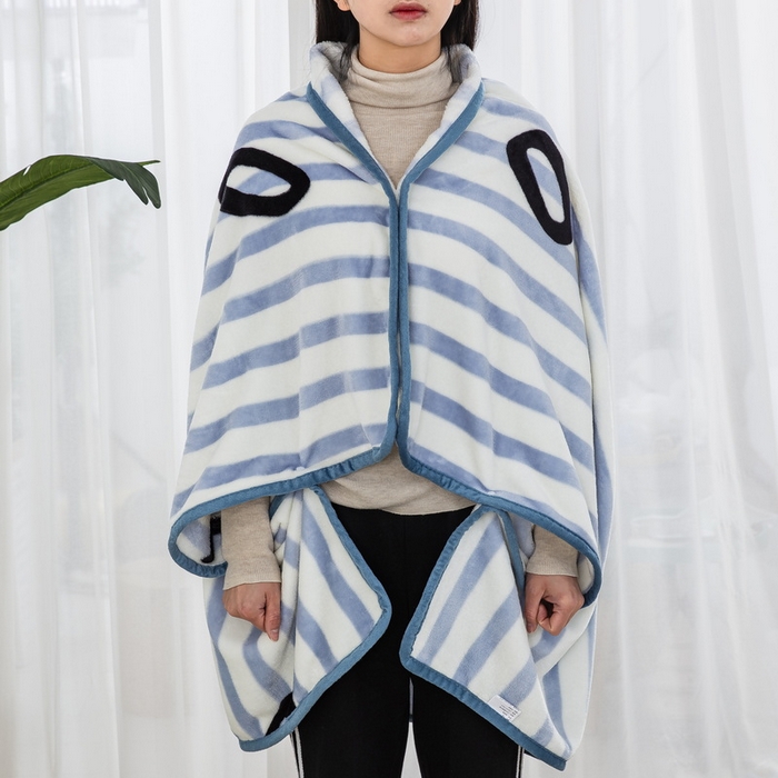 91家纺网 家纺一手货源 找家纺 恋尚羽 2025秋冬爆款印花披肩毯盖毯条纹字母