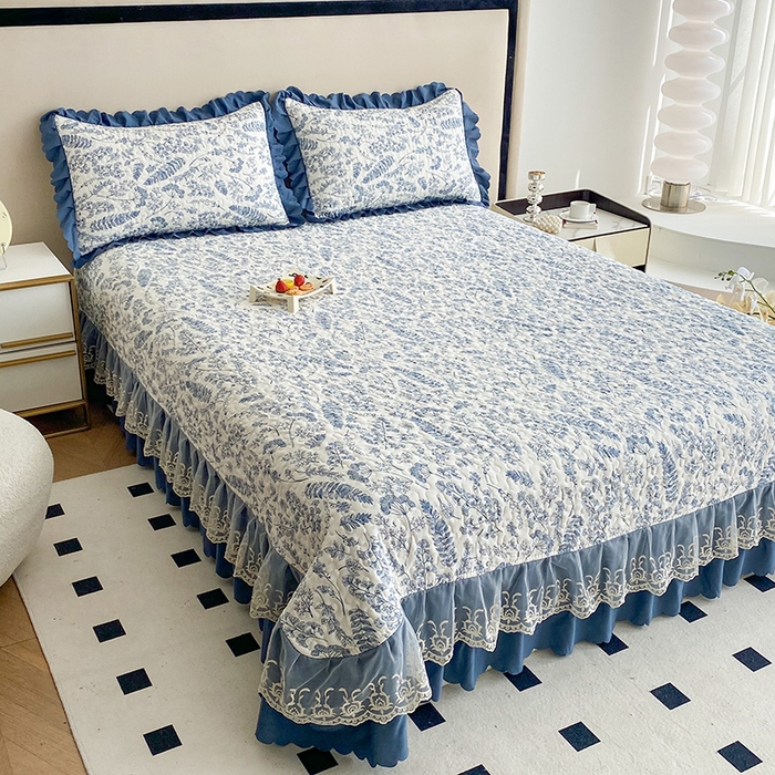 91家纺网 家纺一手货源 找家纺 艺慕家纺 2025新款水洗棉麻双层纱夏被床盖四件套 青花瓷