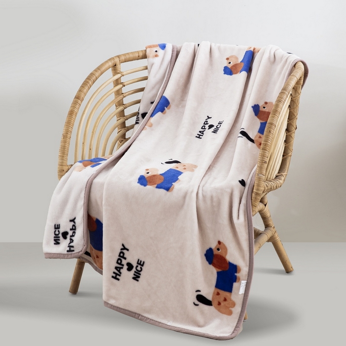 91家纺网 家纺一手货源 找家纺 恋尚羽 2025秋冬爆款印花披肩毯盖毯腊肠狗