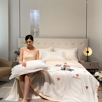 91家纺网 家纺一手货源 找家纺 澳梵 2024新款莫代尔夏被四件套 蘑菇白