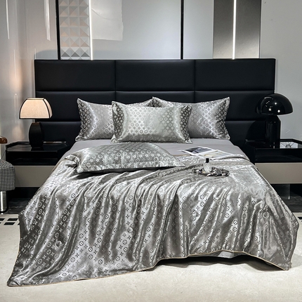 91家纺网 家纺一手货源 找家纺 （总）七夜居 2025新款夏凉被空调被贡缎提花水洗真丝夏被四件套