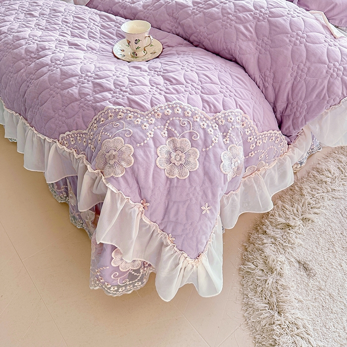 91家纺网 家纺一手货源 找家纺 罗艺轩 2024新款公主风水洗棉全夹棉床盖款四件套-盛宴 盛宴-茉莉紫