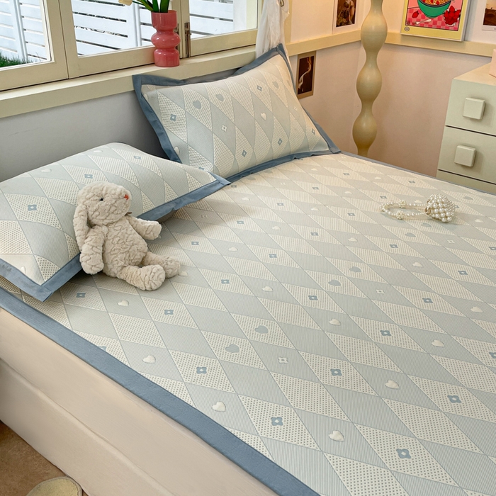 91家纺网 家纺一手货源 找家纺 慕澄 2024新款A类PE提花凉感豆豆复合款凉席 提花豆豆-菱格蓝