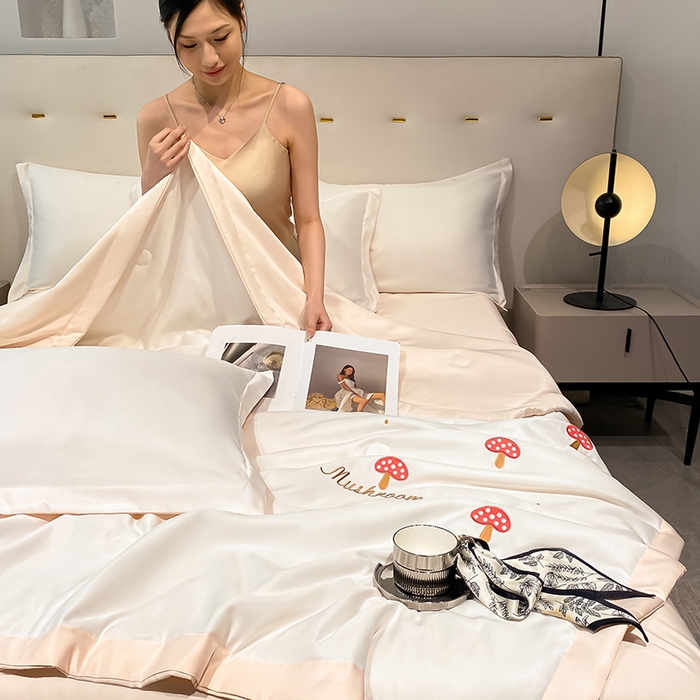 91家纺网 家纺一手货源 找家纺 澳梵 2024新款莫代尔夏被四件套 蘑菇白