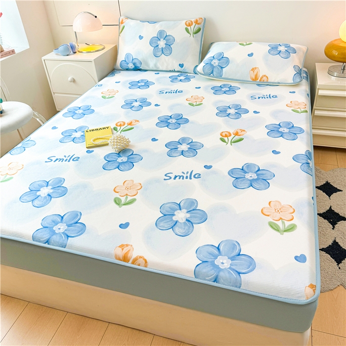 91家纺网 家纺一手货源 找家纺 喜居 2024新款碳光冰丝席床笠款 蓝色花海