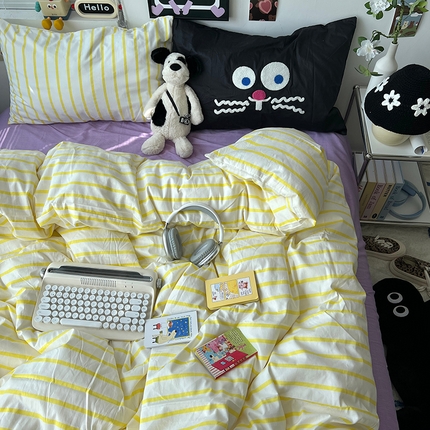 91家纺网 家纺一手货源 找家纺 （总）原素 2024新款水洗棉多巴胺条纹眼睛款毛巾绣四件套