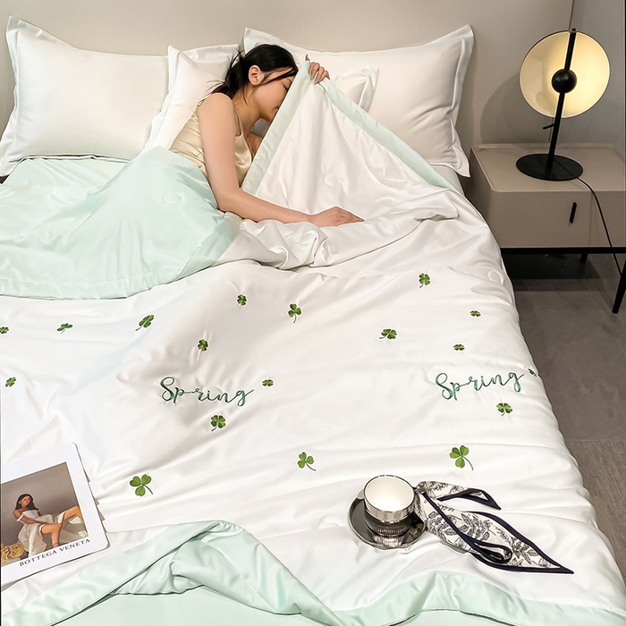 91家纺网 家纺一手货源 找家纺 澳梵 2024新款莫代尔夏被四件套 三叶草