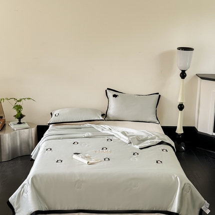 91家纺网 家纺一手货源 找家纺 FORTWO家纺原创设计（FOR TWO家纺） 2024新款天丝夏被 小精灵（绿）