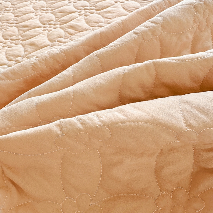 91家纺网 家纺一手货源 找家纺 罗艺轩 2024新款公主风水洗棉全夹棉床盖款三件套-盛宴 盛宴-香槟