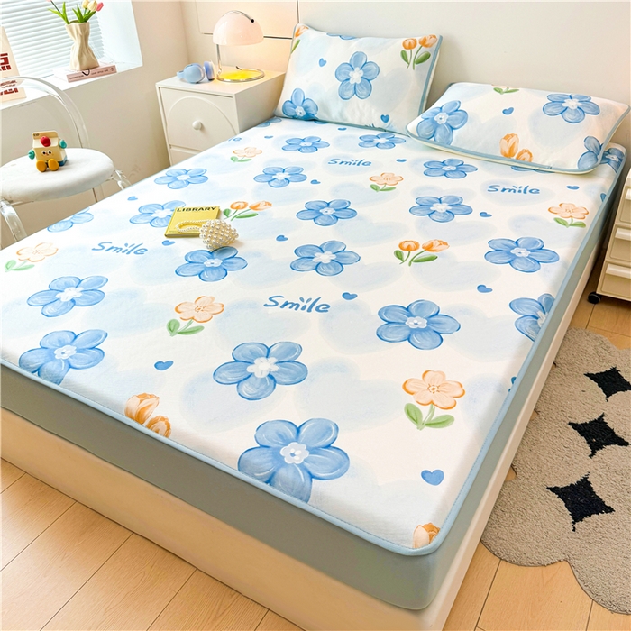 91家纺网 家纺一手货源 找家纺 喜居 2024新款碳光冰丝席床笠款 蓝色花海